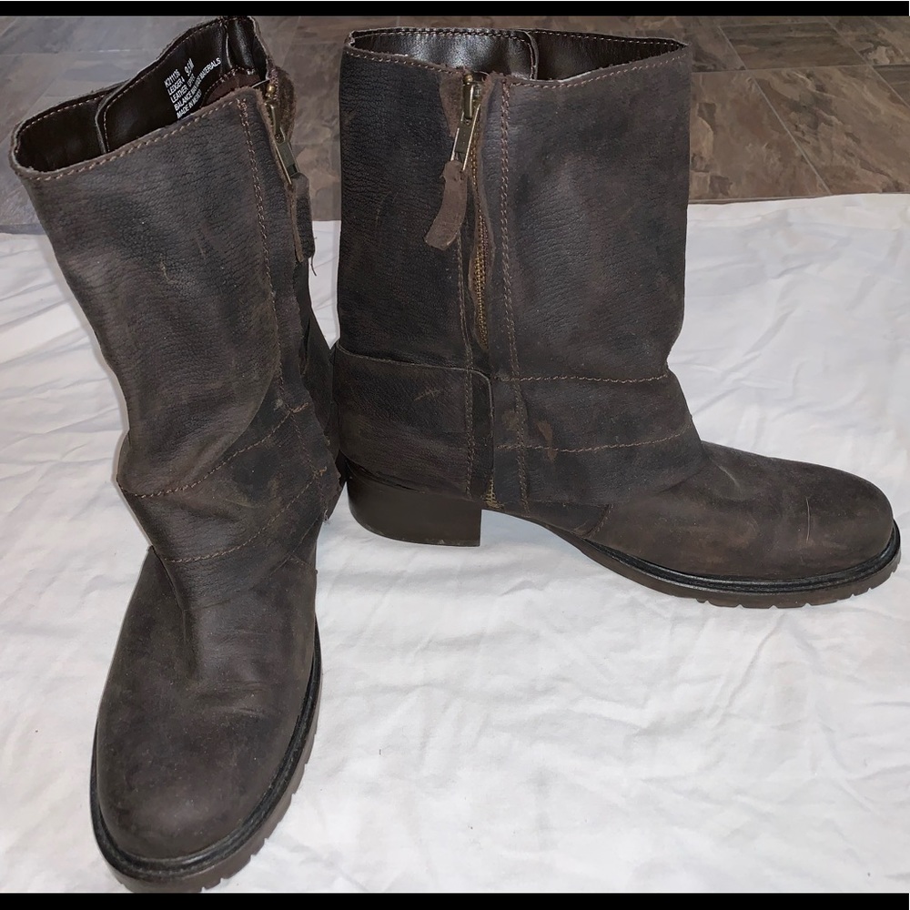 Adam Tucker Ledger 4 mid ankle boots. Size 9.5